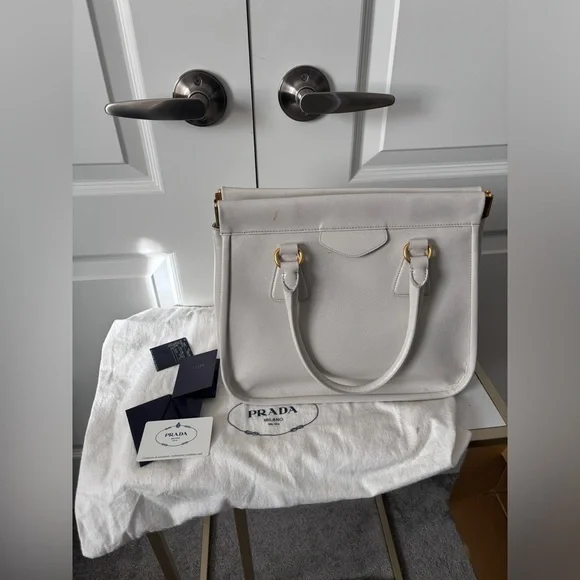 ✨ Host Pick ✨ Prada | Authentic 2012  Saffiano Lux Top Handle Tote Bag in Talco - Picture 2 of 15
